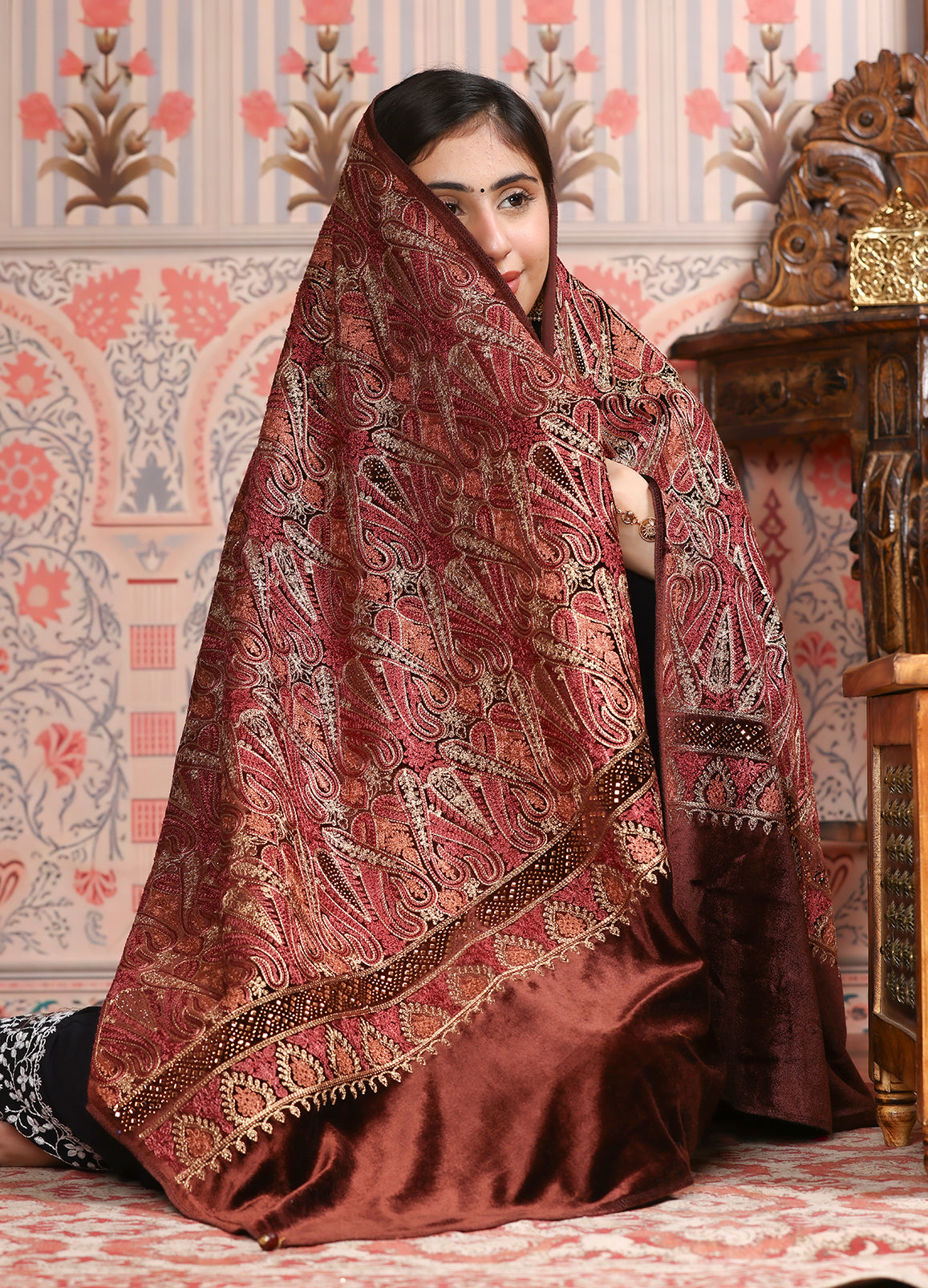 Maroon Kashmiri Tilla Valvet Embroidered Stole