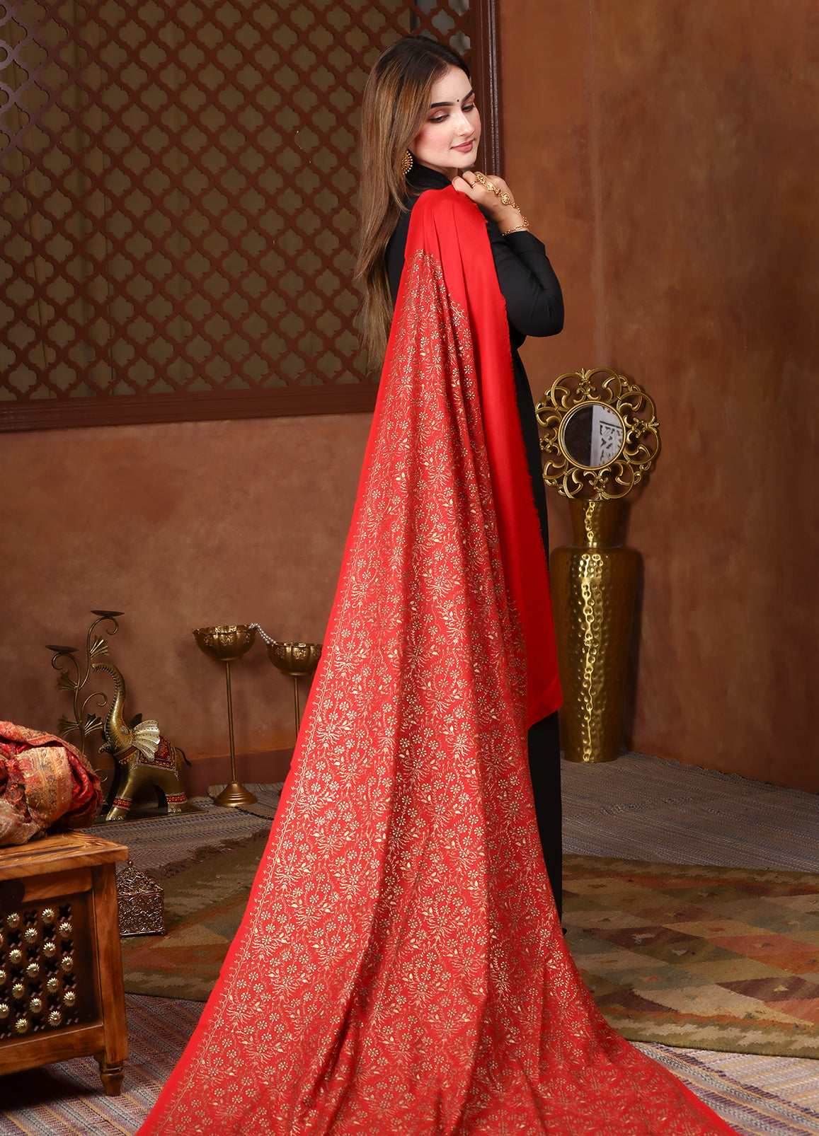 Sozni Gold Zari Work Artistry On Pure Pashmina