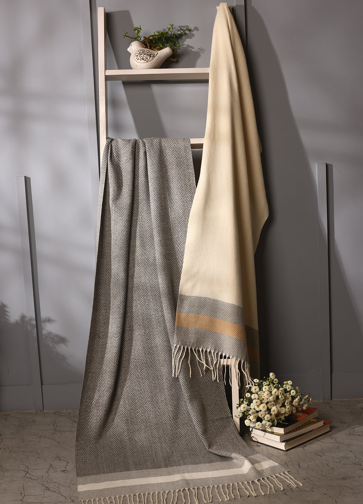 Classic Beige & Grey Cashmere Check Stole – Elegant Winter Essential