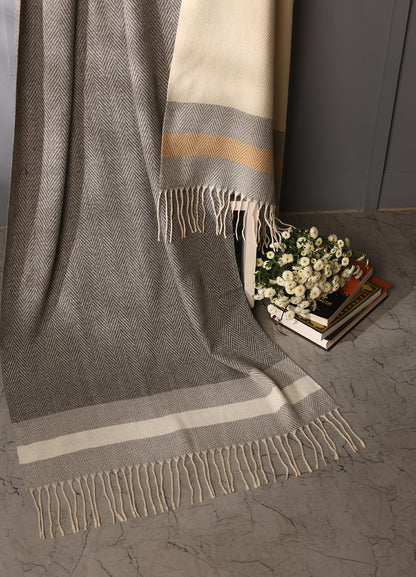 Classic Beige & Grey Cashmere Check Stole – Elegant Winter Essential