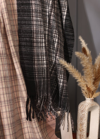 Two-Tone Checker Cashmere Stole – Classic Comfort With Modern Style