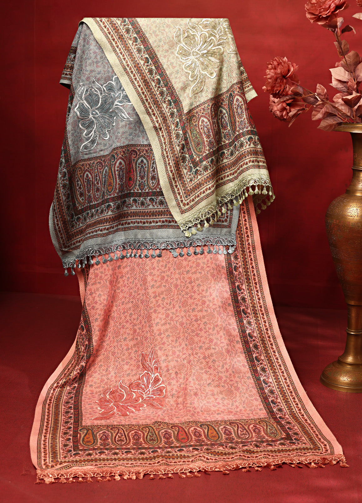Makhmali Kani Print Stole with Antique Handwork &amp; Lace on the Palla