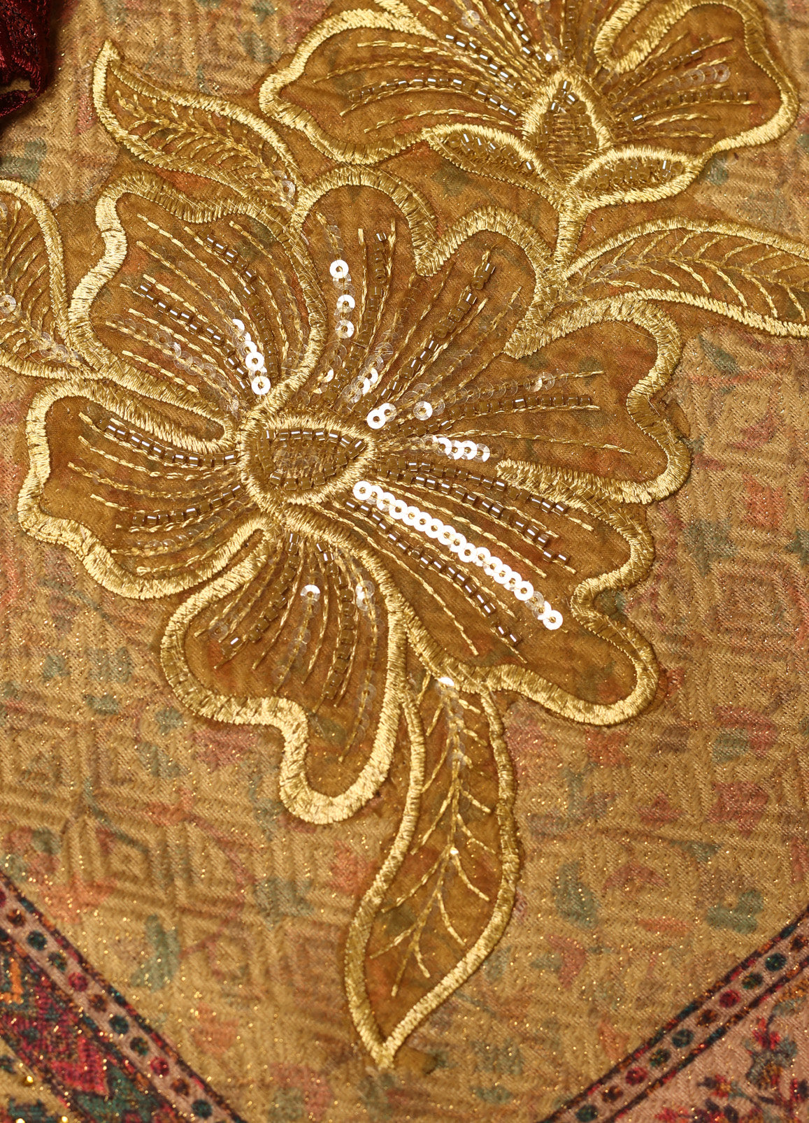 Makhmali Kani Print Stole With Antique Hand Work & Lace On The Palla