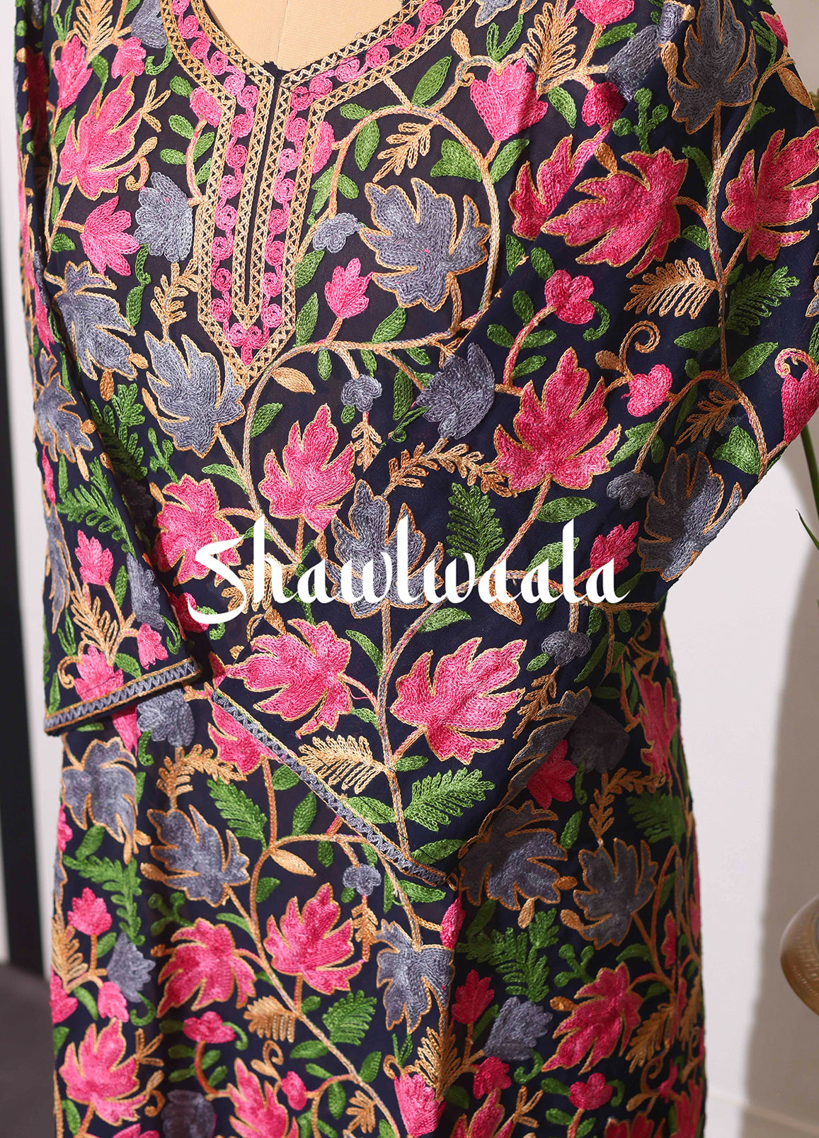 Women's Black Kashmiri Ari Work Embroidered Long Kurta