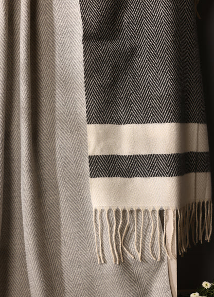 Cashmere Check Stole in Beige & Grey – Timeless Soft Luxury
