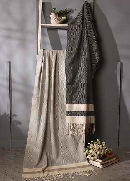 Cashmere Check Stole in Beige & Grey – Timeless Soft Luxury