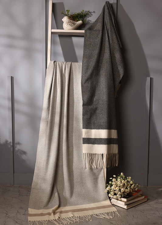 Cashmere Check Stole in Beige & Grey – Timeless Soft Luxury