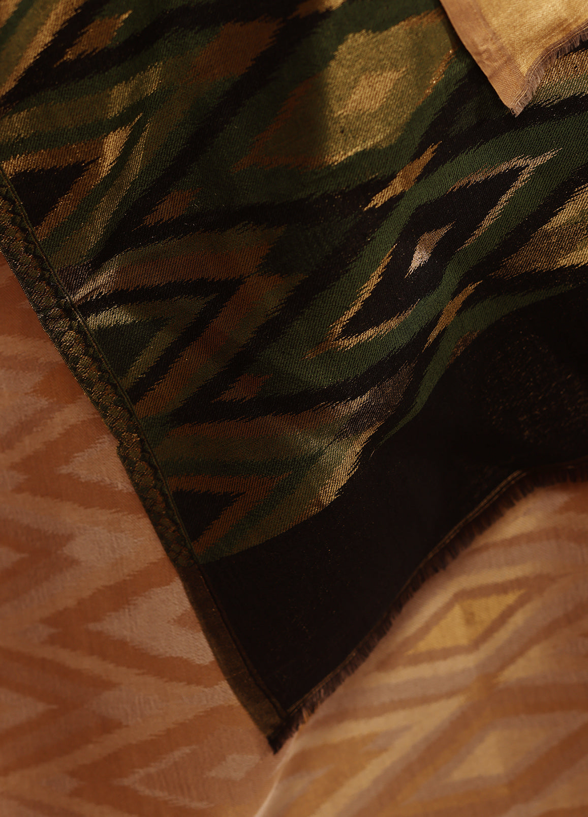 Daydream Dual-Tone Ekat Stole