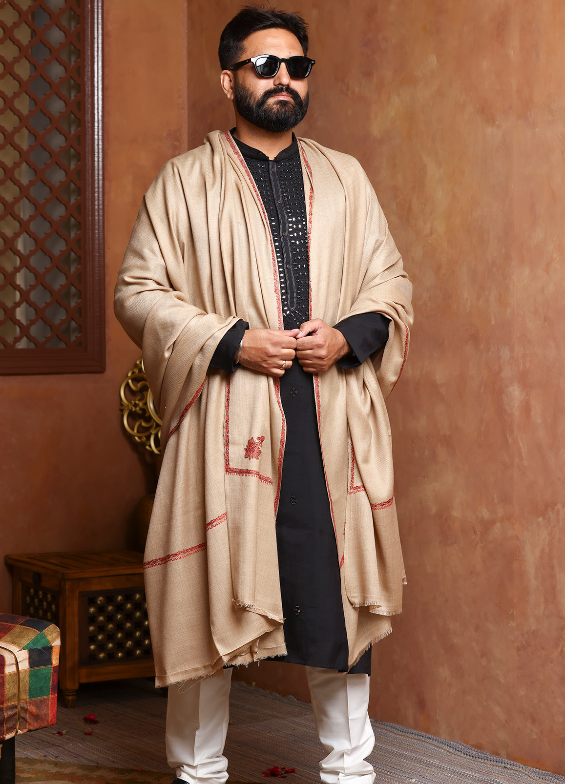 Gents Hand Embroidered Real Kashmiri Pashmina Shawl