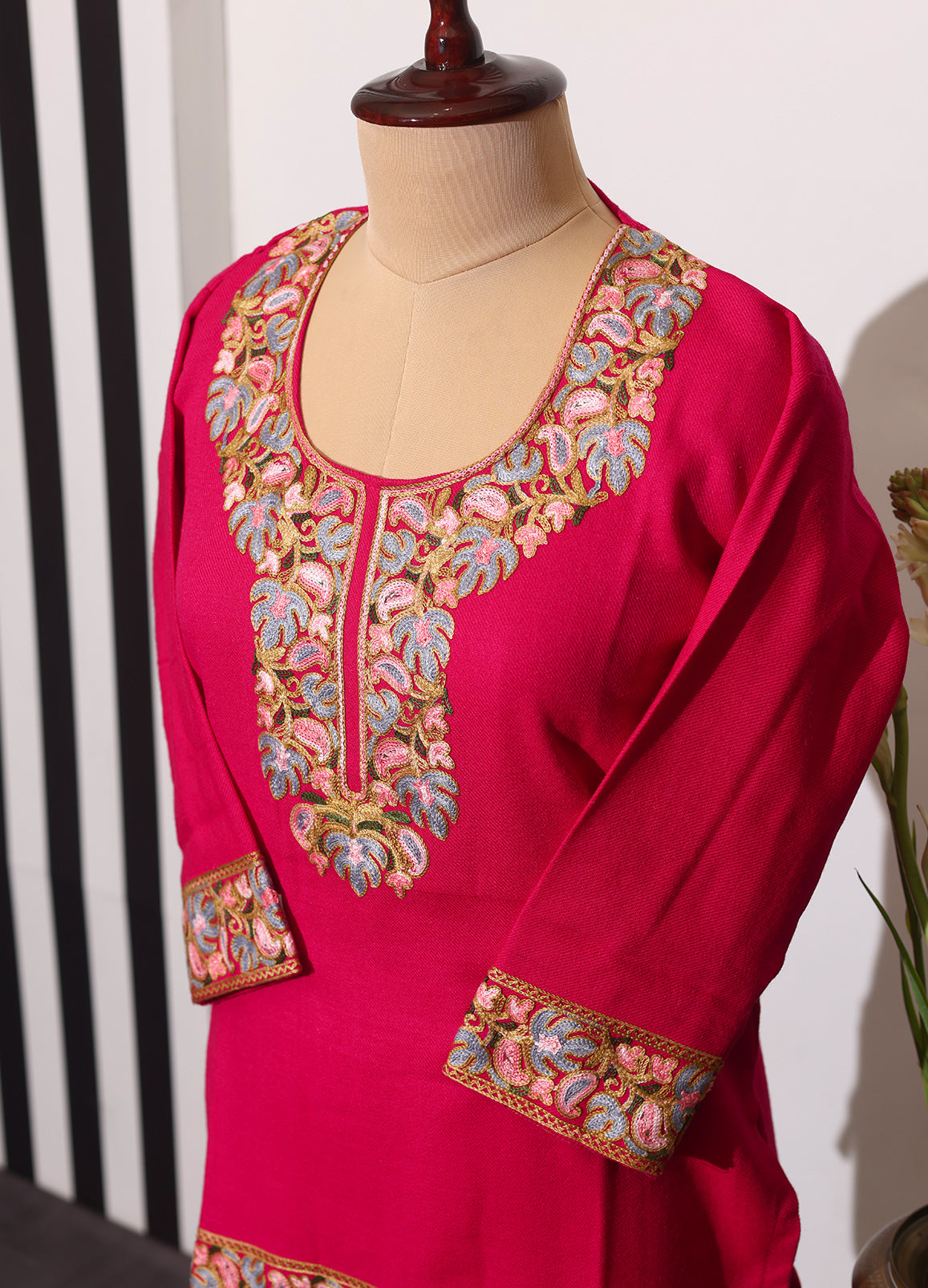Handcrafted Kashmiri Short Kurti Made For Cozy Winters