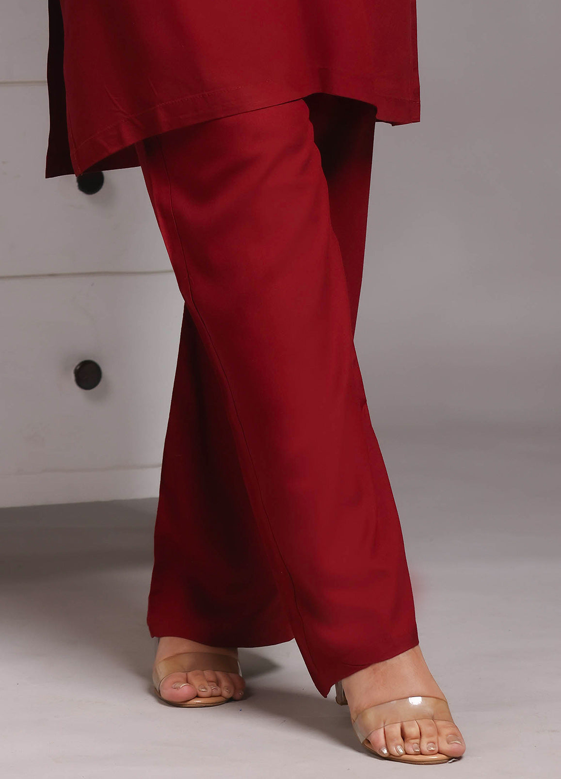 Kashmiri Ari work Rayon Straight Embroidered Kurta With Pant