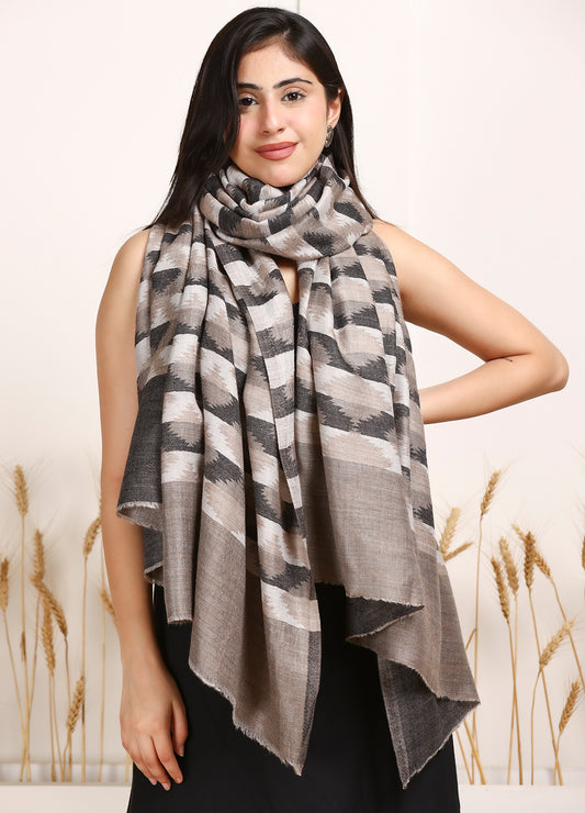 Pure Wool Checkered Stole – Soft, Warm & Stylish Winter Accessory