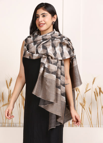 Pure Wool Checkered Stole – Soft, Warm & Stylish Winter Accessory