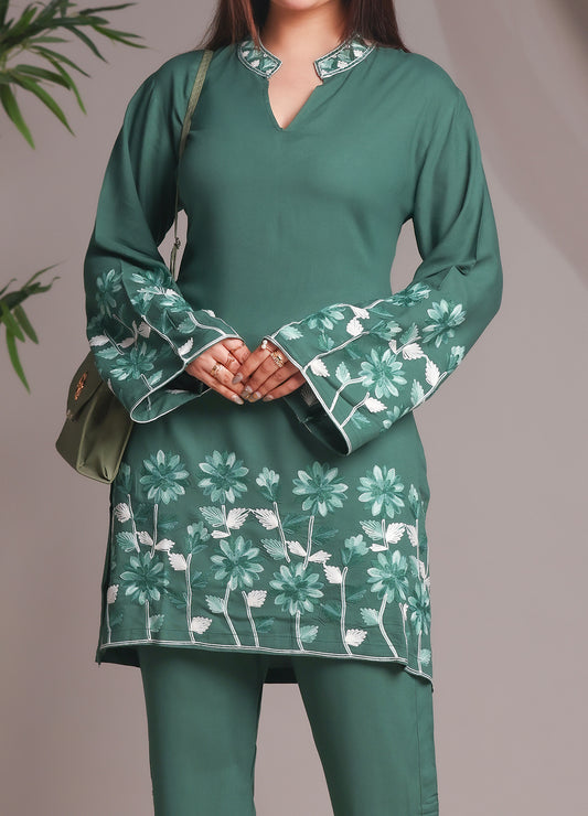 Sea Green Floral Embroidered Rayon Straight Kurta With Pant