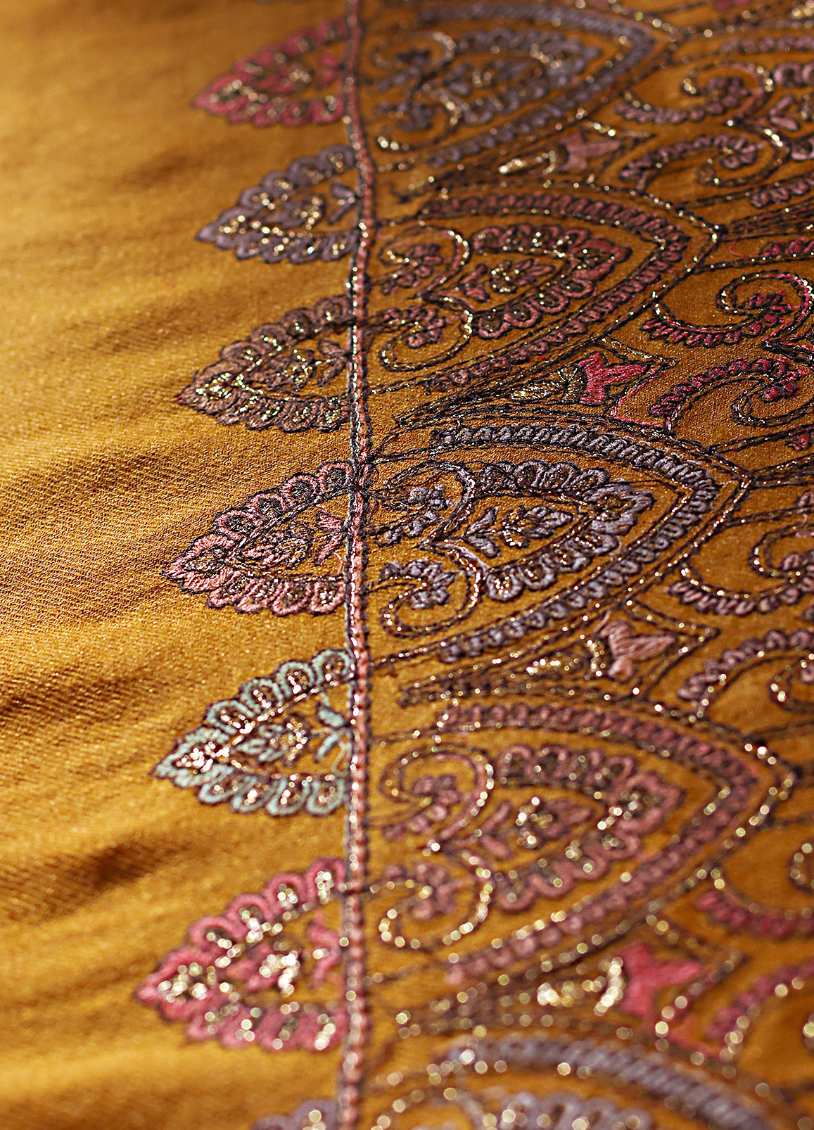 Shawl Waala Zari Embroidered Kashmiri Fine Wool Shawl