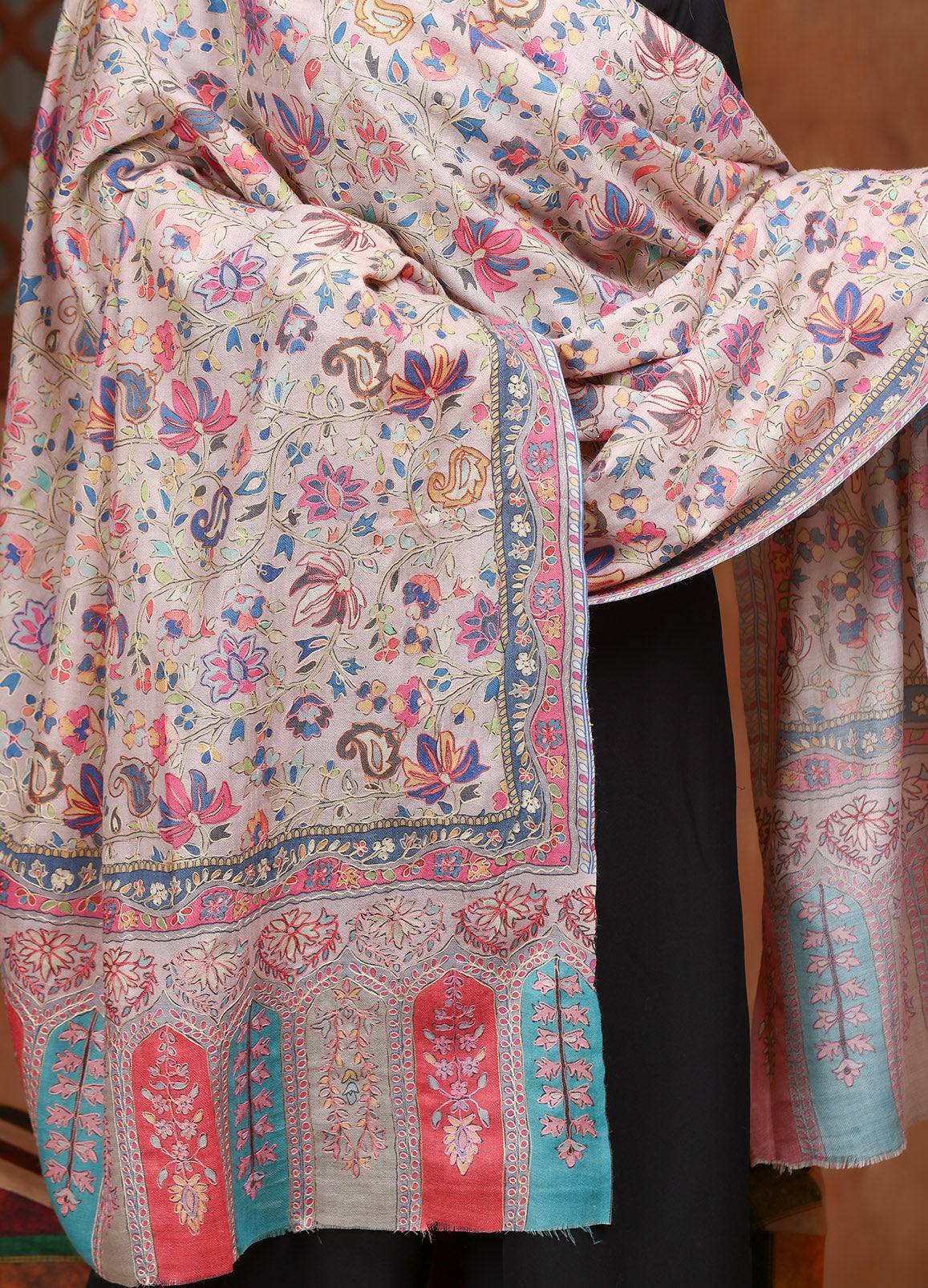 Women Rangdil 100% Pure Wool Fabric Kalamkari Embroidered Shawl