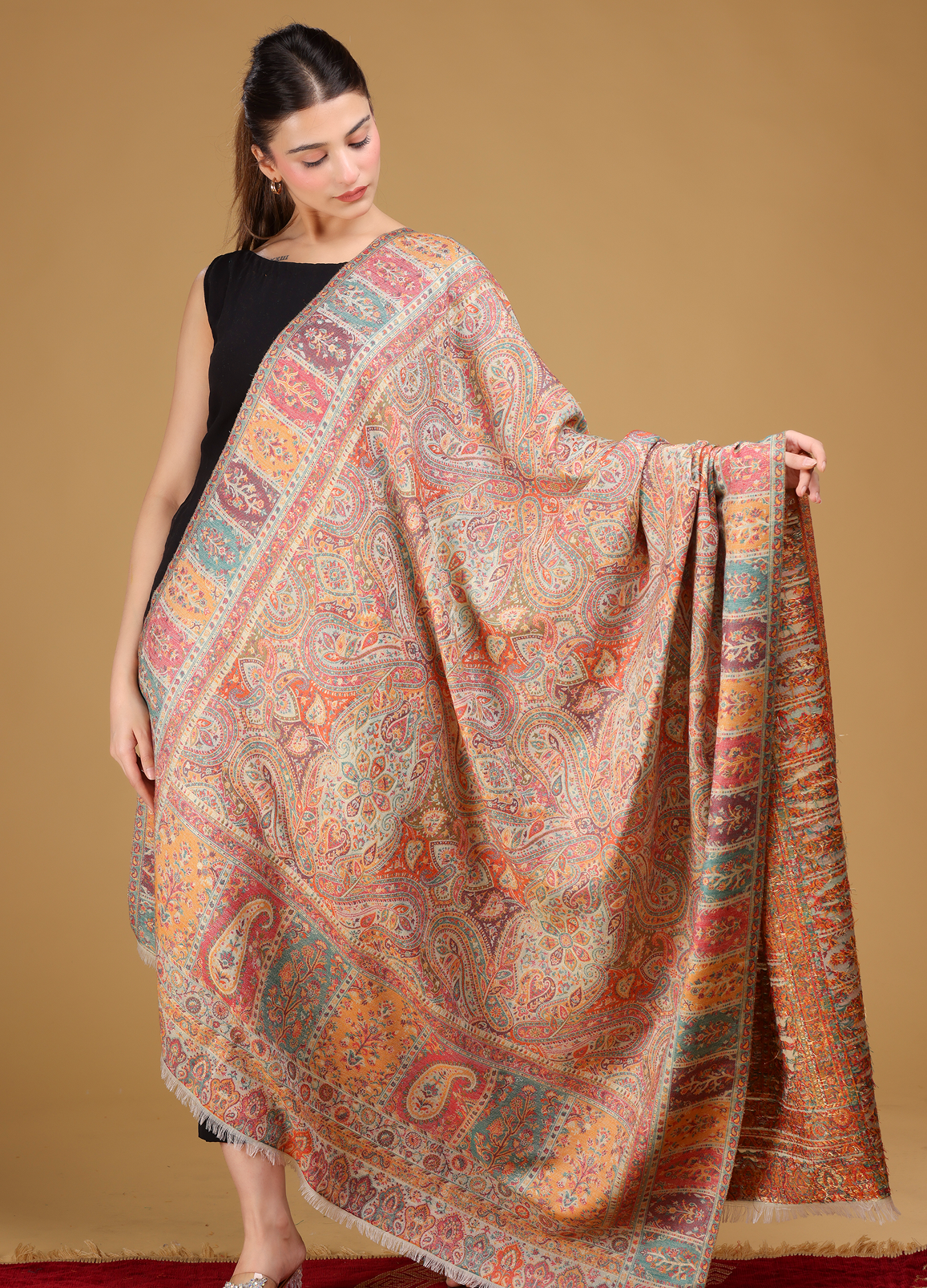 Jhoomar Kani Pure Wool Shawl